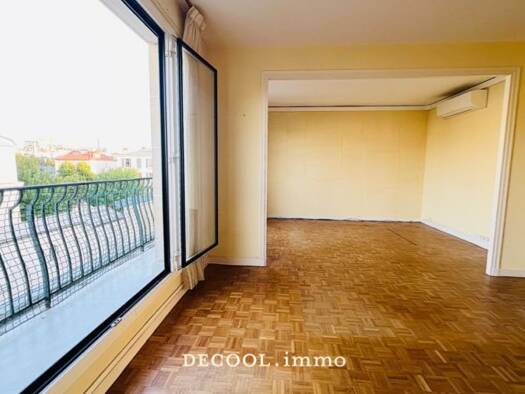 Appartement à vendre - Première occupation 1 278 000 € 5 pièces 3 chambres 107,11 m² Étage 4/4 Neuilly-sur-Seine 92200