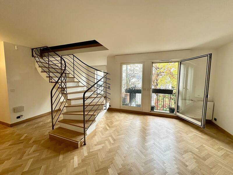 Maison à louer, 157m², PARIS 16E