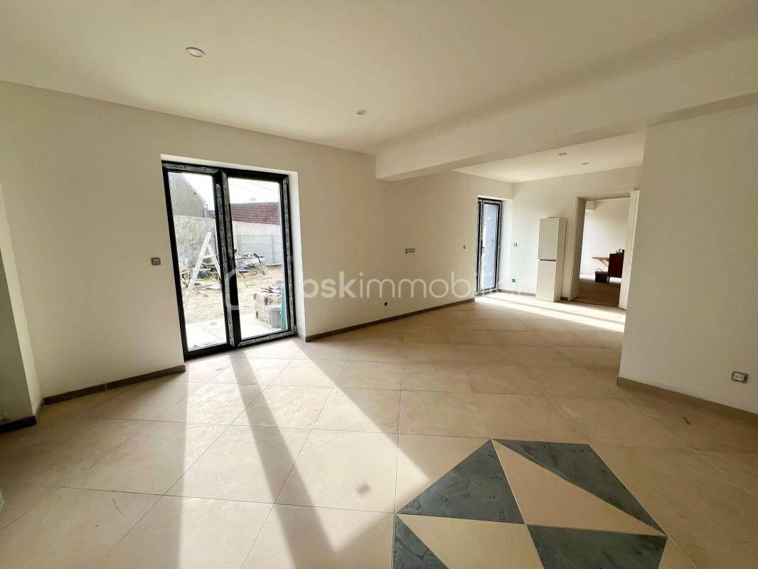 Maison à vendre, 114m², ESTOUCHES