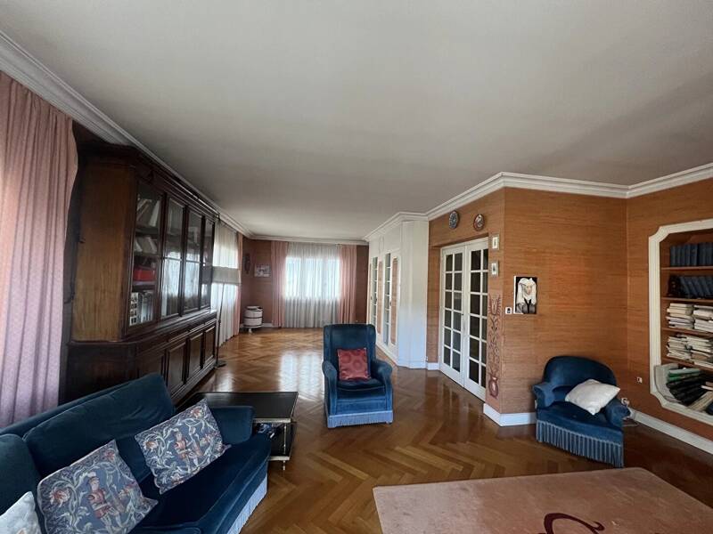 Maison à vendre, 255m², OYONNAX