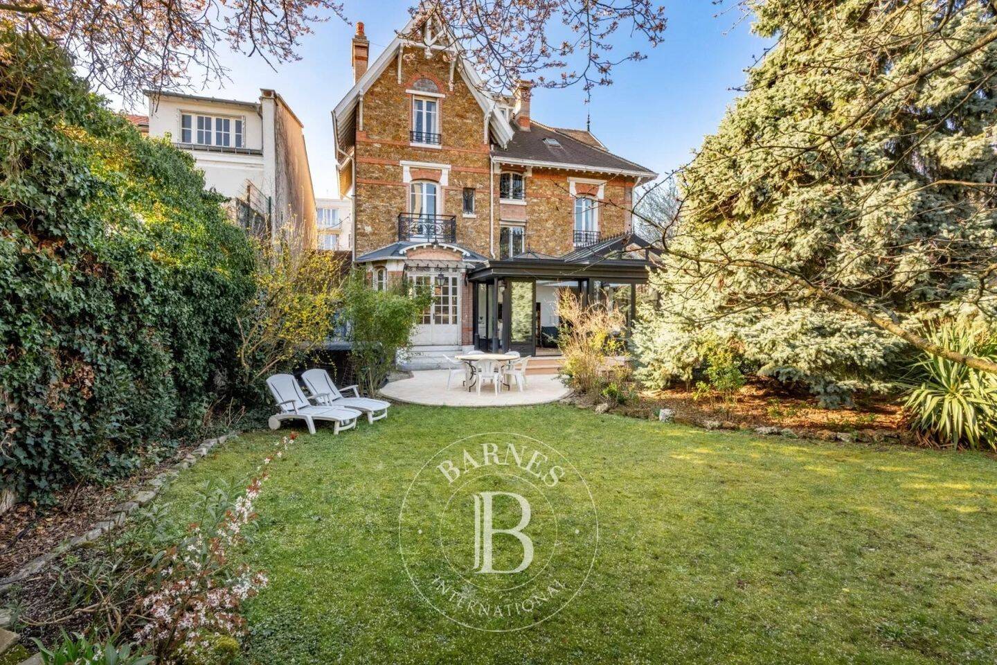 Maison à vendre, 364m², SAINT MAUR DES FOSSES
