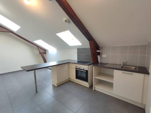 Appartement à louer 640 € 3 pièces 2 chambres 56 m² 3ème étage Montbernier Bourgoin-Jallieu 38300