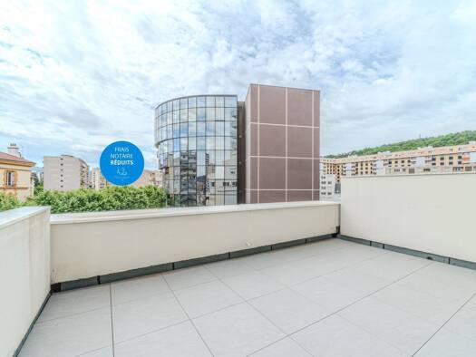 Appartement à vendre 68 000 € 2 pièces 1 chambre 55 m² Étage 5/12 Bergson-La Terrasse Saint-Étienne 42100