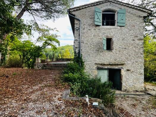 Ferme à vendre 347 000 € 3 pièces 2 chambres 95,6 m² 2 045 m² de terrain Saint-André-d'Olérargues 30330