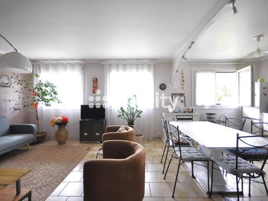 Appartement à vendre 174 000 € 3 pièces 2 chambres 68 m² RDC/4 Delacroix Ermont 95120