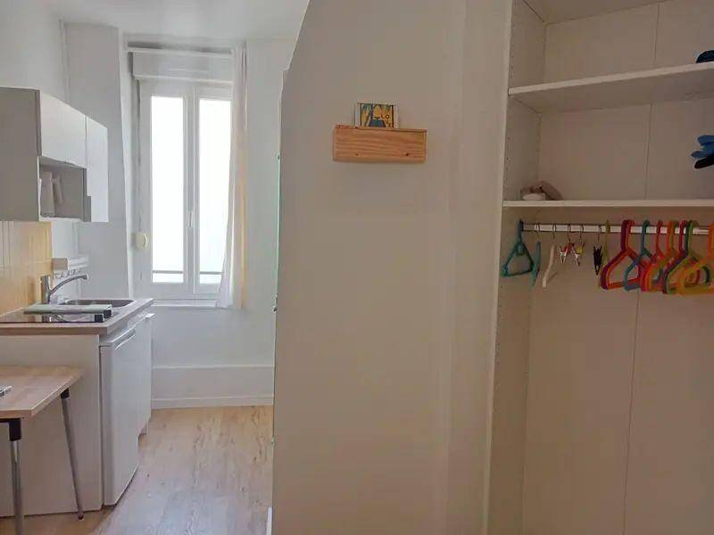 Maison à louer, 10m², LEVALLOIS PERRET
