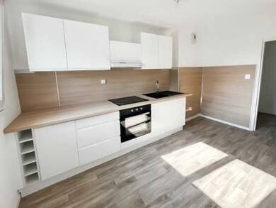 Appartement à vendre 63 000 € 4 pièces 3 chambres 80 m² 3ème étage Gare-Naille-Arbletiers-Cantons Audincourt 25400
