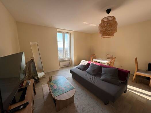 Appartement à louer 715 € 2 pièces 1 chambre 43,9 m² 2ème étage Nantes 44100