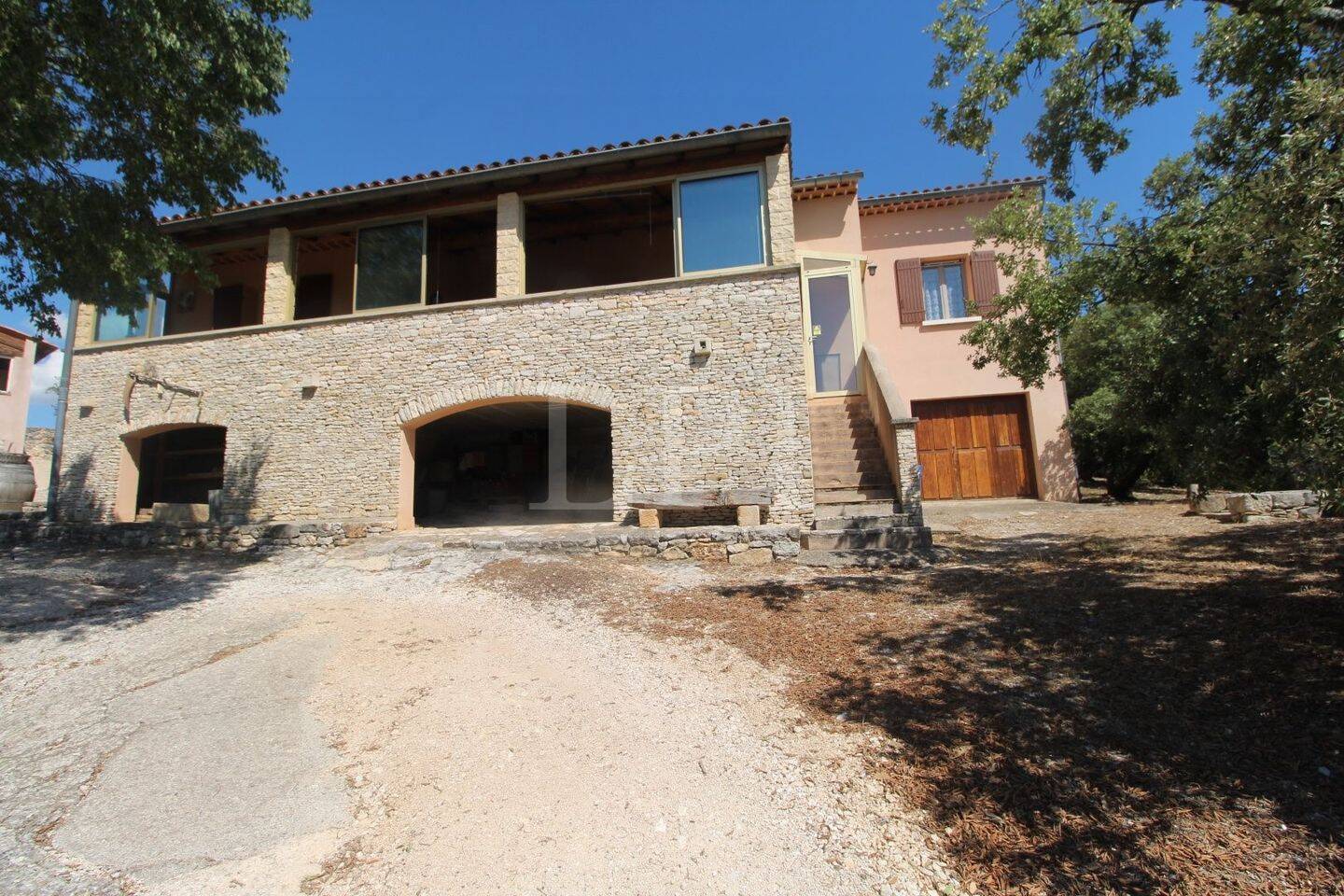Maison à vendre, 177m², SAINT SATURNIN LES APT
