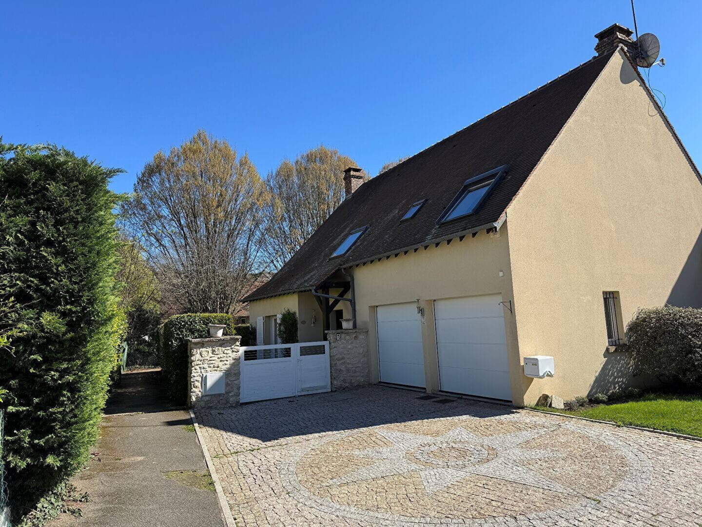 Maison à vendre, 200m², SAINT NOM LA BRETECHE