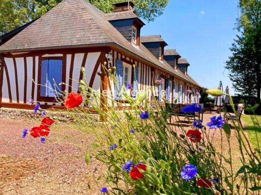 Maison de plain-pied à vendre 242 000 € 6 pièces 5 chambres 124 m² 6 474 m² de terrain Saint-Étienne-l'Allier 27450