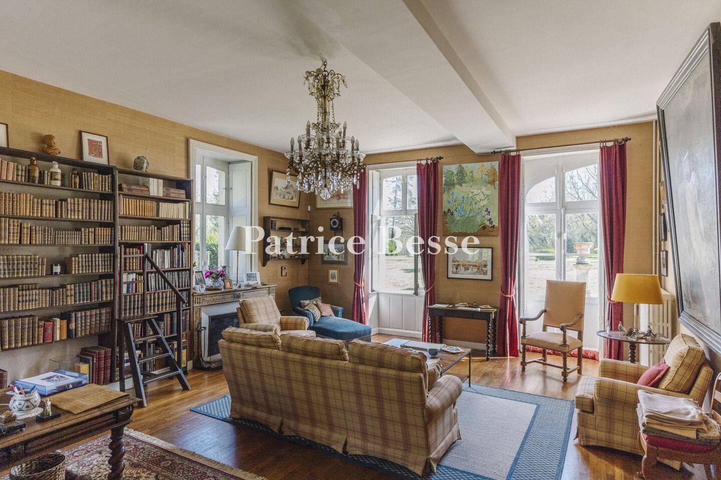Maison à vendre, 475m², LA CHARITE SUR LOIRE