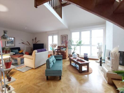 Duplex à louer 1 969 € 5 pièces 3 chambres 129 m² Étage 4/5 Reims 51100