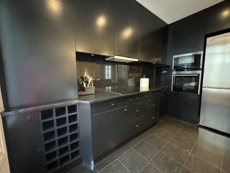 Maison à louer, 179m², PARIS 16E