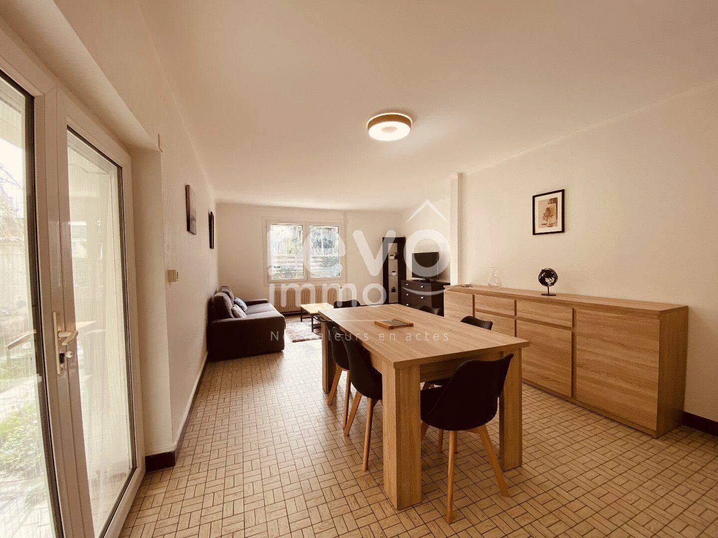 Maison de plain-pied meublée, proche centre-ville — 1