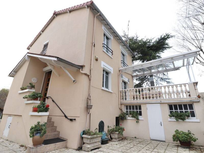 Maison à vendre, 129m², SAINT MAUR DES FOSSES
