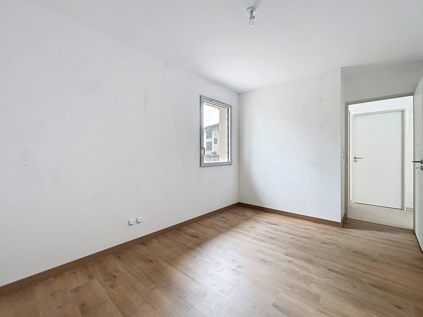 Maison à vendre, 91m², SAINT TRIVIER SUR MOIGNANS