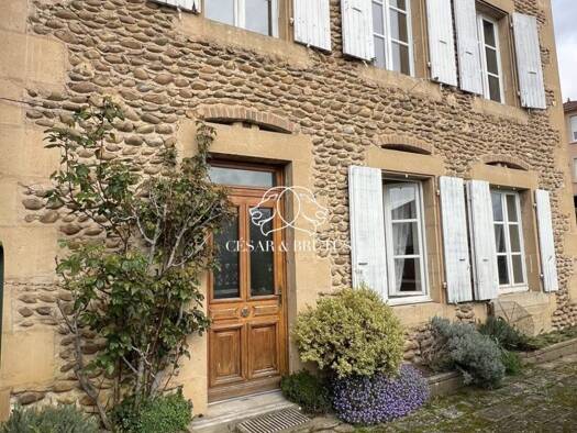 Maison à vendre 262 000 € 5 pièces 4 chambres 132,3 m² 540 m² de terrain Châteauneuf-de-Galaure 26330