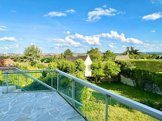 Maison à vendre 1 190 000 € 6 pièces 4 chambres 201,37 m² 949 m² de terrain Nord Ouest Le Mesnil-le-Roi 78600