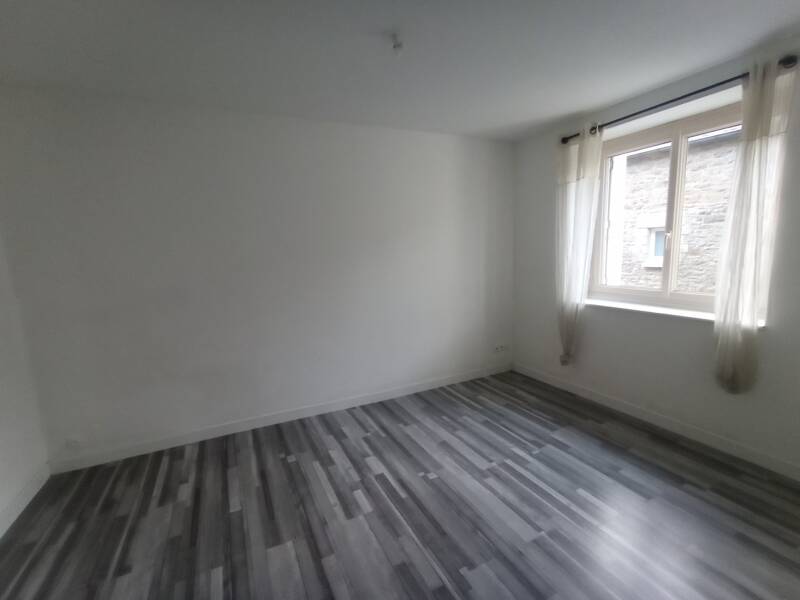 Maison à louer, 82m², LOUVIGNE DU DESERT