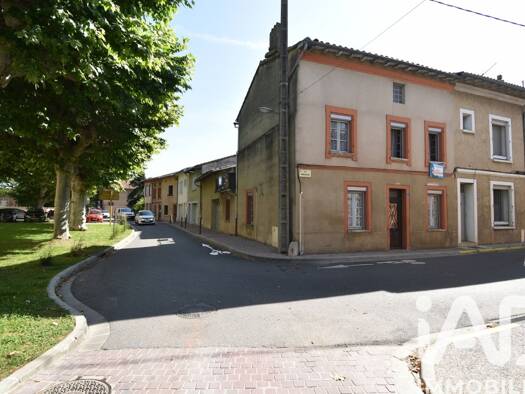 Maison de ville à vendre 179 000 € 4 pièces 2 chambres 113 m² 136 m² de terrain Le Centre Seysses 31600