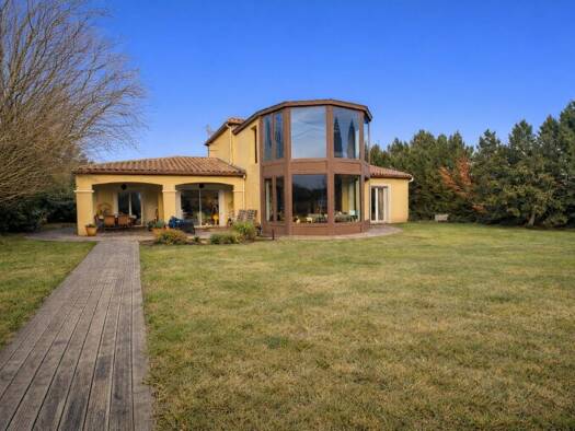 Maison à vendre 399 000 € 5 pièces 4 chambres 225 m² 1 100 m² de terrain Est Trèbes 11800