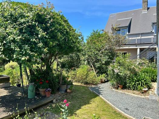 Maison en viager occupé Bouquet 170 000 € 5 pièces 4 chambres 750 m² de terrain Agon-Coutainville 50230