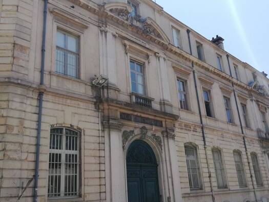 Appartement à louer 515 € 1 pièce 1 chambre 25,38 m² 1 étages Cordeliers Dijon 21000