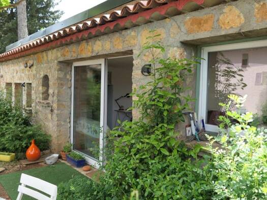Appartement à louer 600 € 1 pièce 26 m² Les Selves-Le Seiran Draguignan 83300