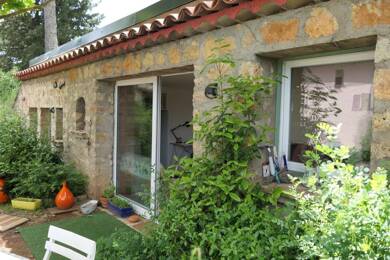 Appartement à louer 600 € 1 pièce 26 m² Les Selves-Le Seiran Draguignan 83300