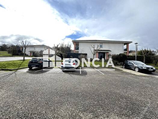 Appartement à vendre 72 000 € 2 pièces 1 chambre 47,7 m² RDC/1 Pujols 47300