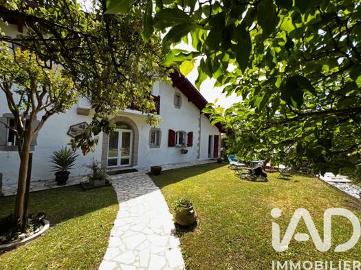 Maison à vendre 760 000 € 7 pièces 4 chambres 240 m² 1 501 m² de terrain Ustaritz 64480