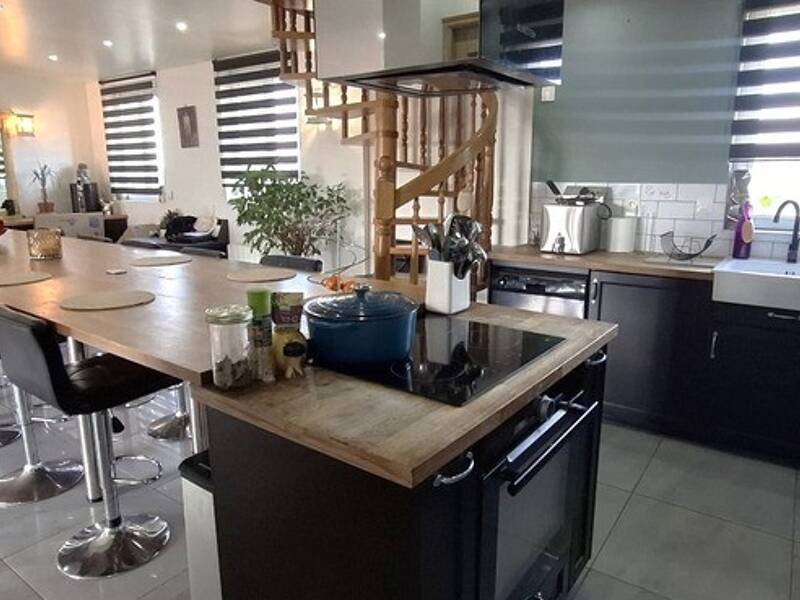 Maison à vendre, 140m², HOMBLIERES
