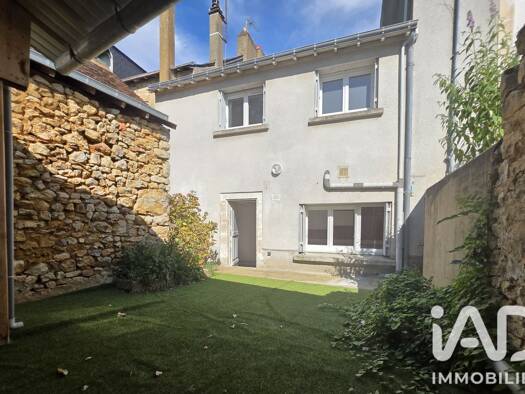 Maison à vendre 130 500 € 4 pièces 3 chambres 88,7 m² 410 m² de terrain Loué 72540