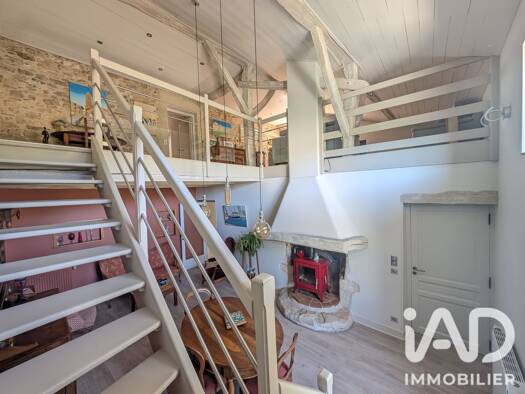 Maison à vendre 410 000 € 8 pièces 3 chambres 157 m² 1 091 m² de terrain Arbent 01100