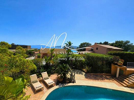 Villa à vendre 1 490 000 € 6 pièces 5 chambres 141 m² Les Calanques Le Lavandou 83980