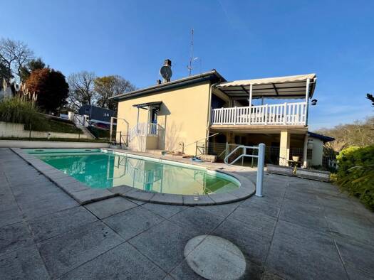 Maison de ville à vendre 599 000 € 6 pièces 5 chambres 134 m² 1 376 m² de terrain Centre Tarnos 40220