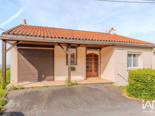Maison à vendre 199 000 € 6 pièces 5 chambres 241 m² 1 387 m² de terrain Vieux Chateau Pouzauges 85700