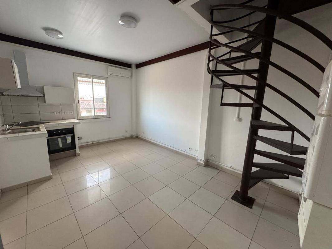 Maison à louer, 45m², CAYENNE