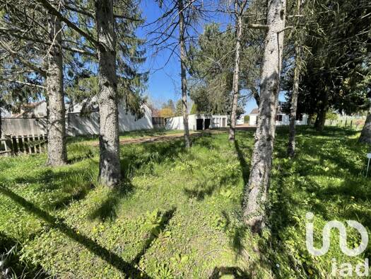 Terrain constructible viabilisé à vendre 113 900 € 800 m² de terrain Saint-Hilaire-Saint-Mesmin 45370