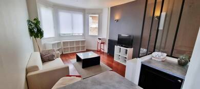 Appartement à louer 1 300 € 2 pièces 1 chambre 51 m² Étage 2/8 St Cloud 92210