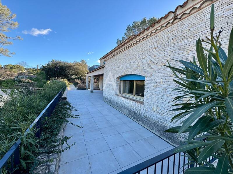 Maison à vendre, 435m², NIMES
