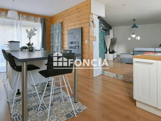 Maison à vendre 125 000 € 5 pièces 4 chambres 99 m² 195 m² de terrain Fresnay-sur-Sarthe 72130