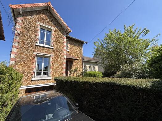 Maison à vendre 599 000 € 6 pièces 4 chambres 113 m² 401 m² de terrain La Croix Blanche-Les Richebourgs Sartrouville 78500