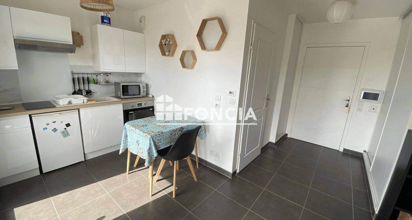 Maison à louer, 21m², ISSY LES MOULINEAUX