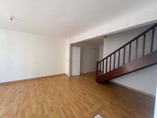 Duplex à vendre 152 500 € 2 pièces 1 chambre 70 m² 1er étage Dufau-Tourasse Pau 64000