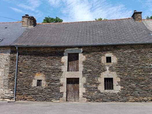 Maison à vendre 40 000 € 2 pièces 1 chambre 109 m² 200 m² de terrain Guillac 56800