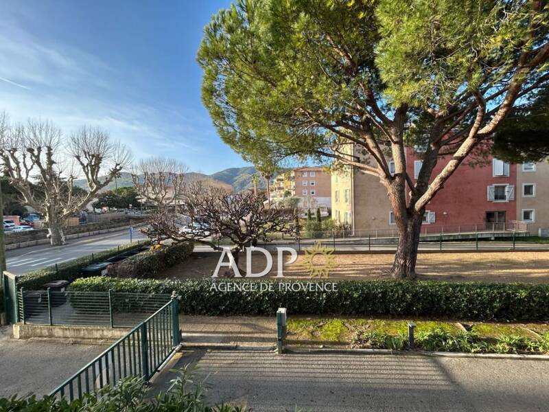 Maison à louer, 51m², PEGOMAS