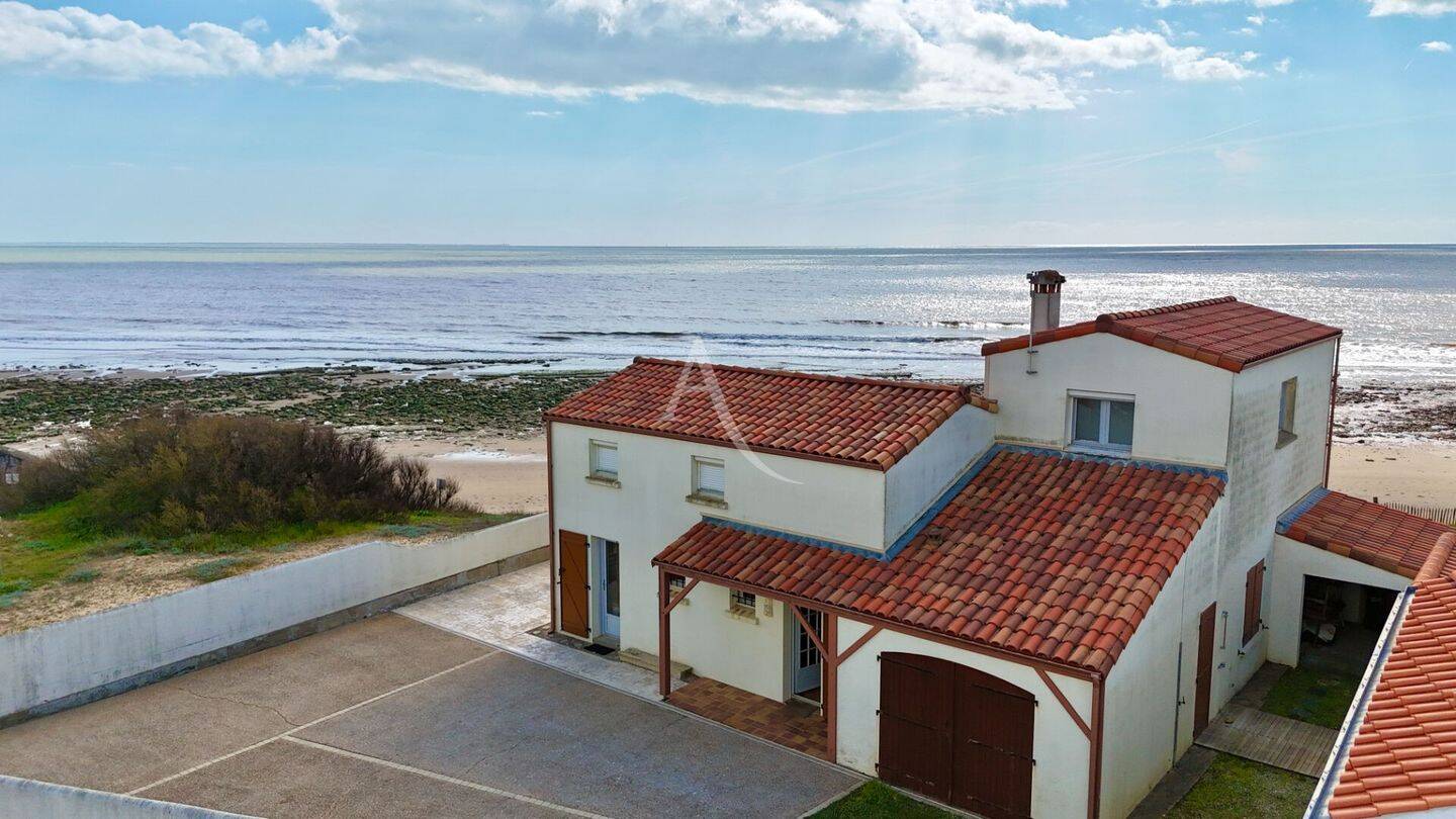 Maison à vendre, 104m², LONGEVILLE SUR MER