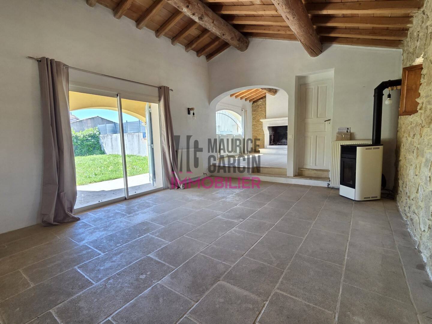 Maison à vendre, 130m², ENTRAIGUES SUR LA SORGUE